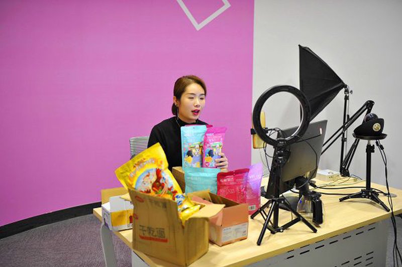 食品安全问题日益引起人们的关注，作为一家食品生产企业，在确保产品品质的同时还需要遵循哪些标准和流程？今天我们就来探讨一下。