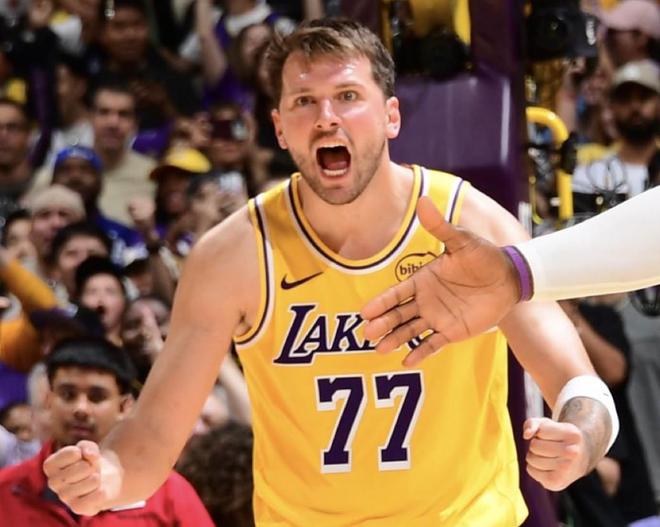 湖人加时险胜掘金 东契奇绝杀投篮成焦点