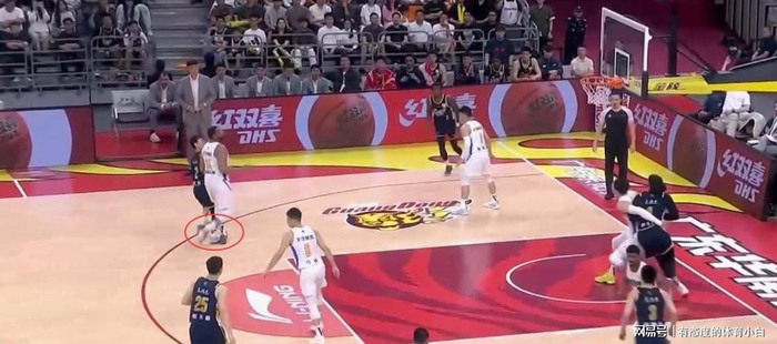 广东主场惨败北京绝杀 焦泊乔离队引连锁反应