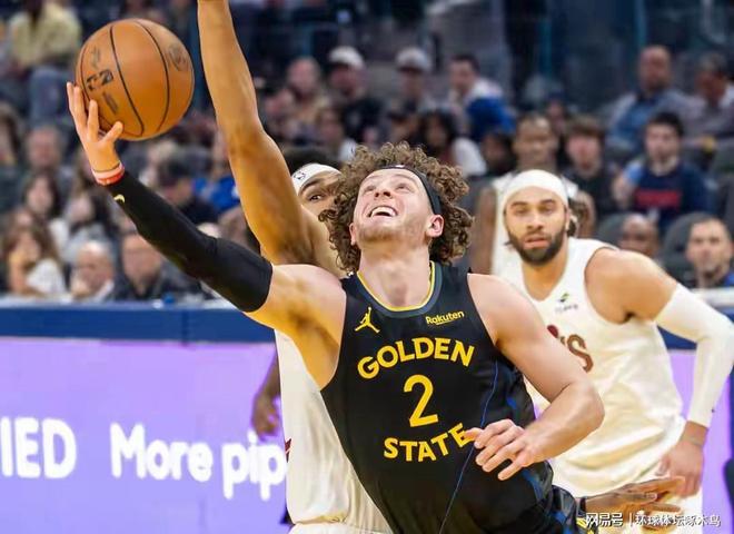 勇士残阵三连败骑士胜，年轻球员力挽狂澜