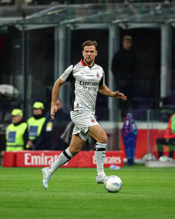 菲尔克鲁格重返圣西罗：激情回归点燃米兰球迷