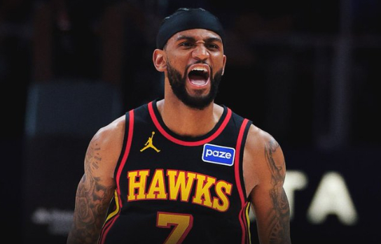 沃克砍36分难救主 老鹰主场告负尼克斯