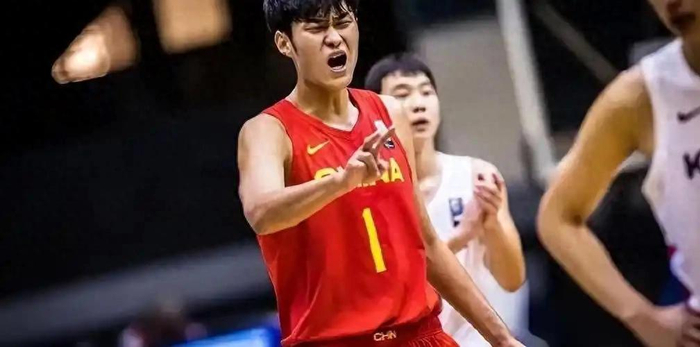 王浩然落选最佳阵容引争议，广东引援传闻浮现